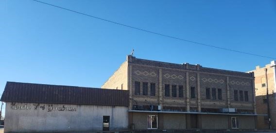 201 West Morris 